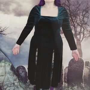 Elegant Velvet Green Double Slit Dress XL